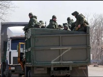 «На расслабоне, на чиле»: як російські окупанти розграбовують магазини в Україні