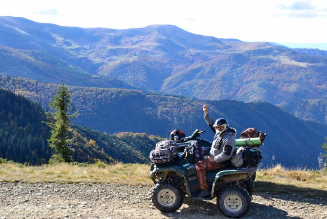 Альпініст з Волині підкорив вершину Кавказу  і мріє про Еверест