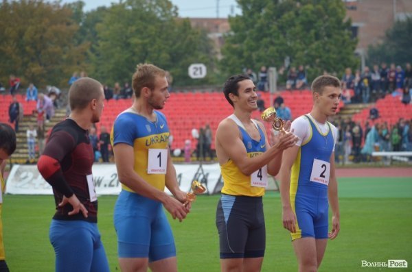 У Луцьку реконструювали «Авангард». ФОТО