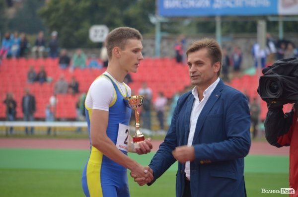 У Луцьку реконструювали «Авангард». ФОТО