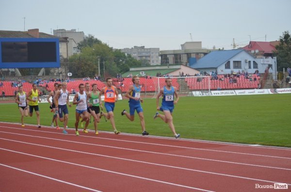 У Луцьку реконструювали «Авангард». ФОТО
