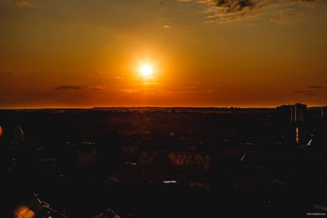 Луцька фотографка поділилась неймовірними світлинами заходу сонця. ФОТО