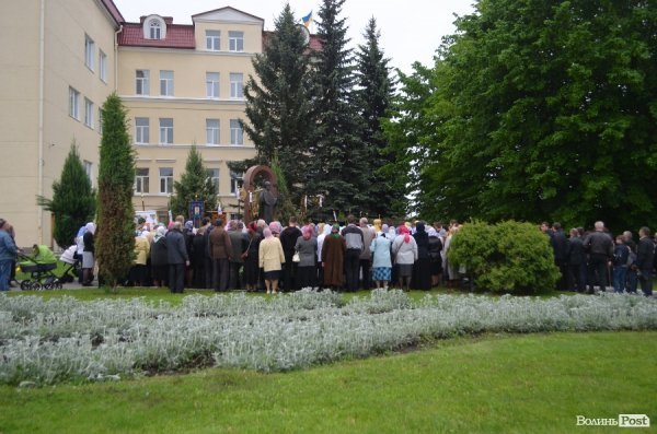 У центрі міста хресним ходом вшанували покровителя Луцька. ФОТО