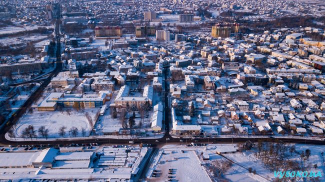 Засніжений Луцьк показали з висоти. ФОТО