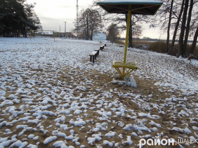 Шацькі озера засипало снігом. ФОТО