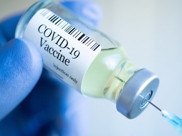 Польща буде вакцинувати заробітчан з України просто на кордоні