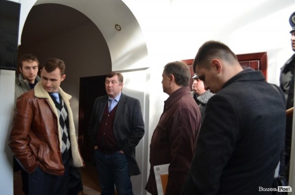 Як «репресовані» луцькі євромайданівці ходили в прокуратуру. ФОТО. ВІДЕО