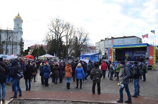 Студентський мітинг у Луцьку. ФОТО. ВІДЕО