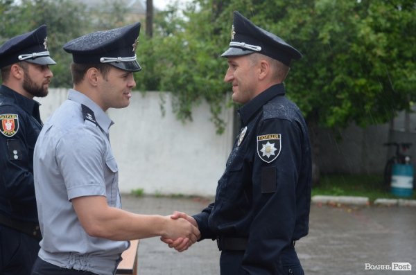 У Луцьку поліцейські отримали нові погони і звання. ФОТО