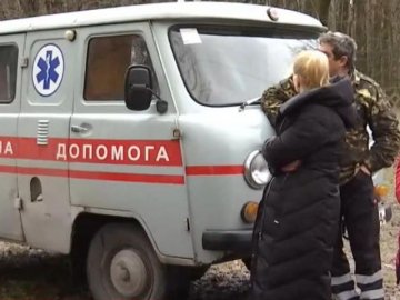  У Житомирі чоловік помер за 100 метрів від лікарні у санітарній машині. ВІДЕО