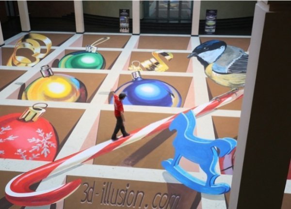 У Києві намалювали новорічне 3D-графіті. ФОТО