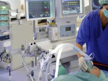 На Волині двоє хворих на коронавірус перебувають на штучній вентиляції легень