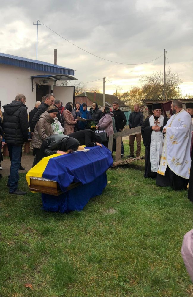 Вважався зниклим безвісти: на Волині поховали 22-річного Героя Андрія Мельничука