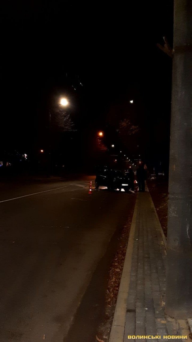 Не поділили дорогу: у Луцьку зіткнулись дві автівки. ФОТО