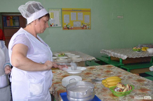 Перше, друге та компот: як у Луцьку харчуються особливі діти