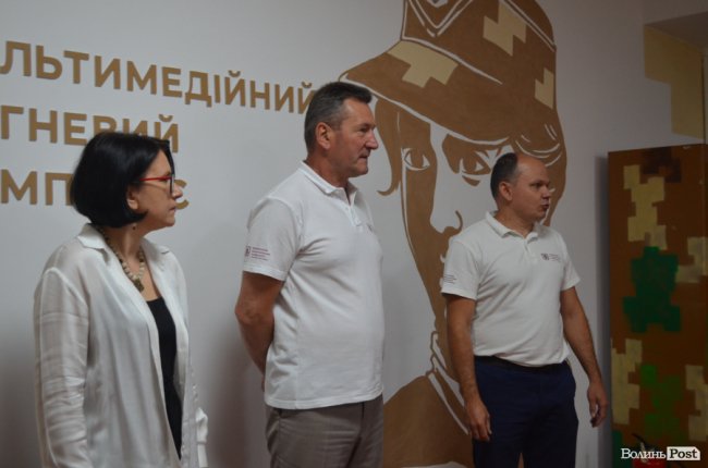 Зі зброї – у мультимедійну дошку: у Луцьку в університеті вчитимуть стріляти 