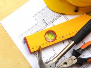 Стіни, розетки, каналізація: у Луцьку хочуть відремонтувати один із корпусів СНУ