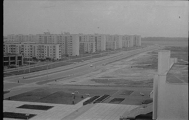 Майже пустка: яким був 33-ій квартал у Луцьку 40 років тому. РЕТРОФОТО 