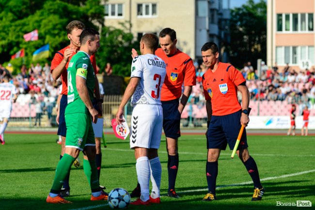 «Волинь» – «Карпати»: великий фотозвіт із нашумілого матчу