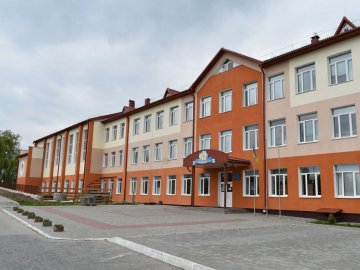 У селі на Волині будують школу із найбільшим в області спортзалом. ФОТО