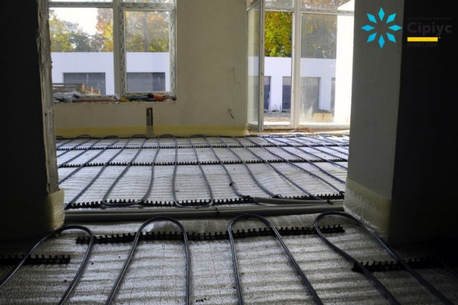 У ЖК «Сіріус» триває монтаж теплої підлоги. ФОТО*