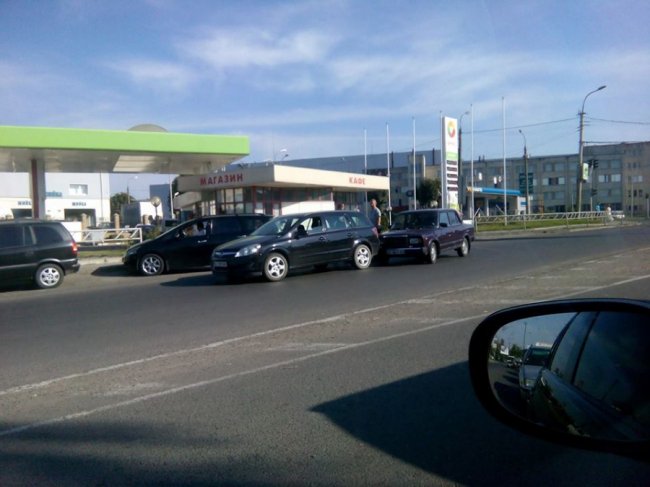 У Луцьку - аварія на Рівненській 