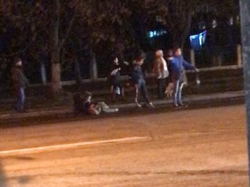 На проспекті Відродження у Луцьку збили людину