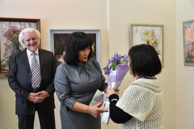 У Луцьку відкрили виставку самобутньої художниці. ФОТО