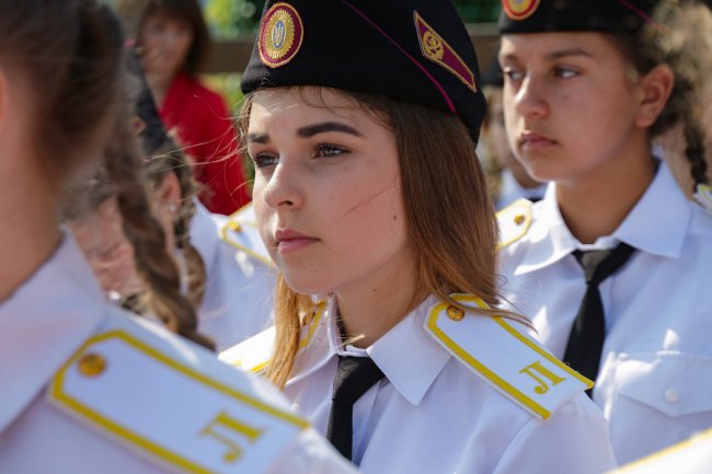 У волинський військовий ліцей вступили 140 дівчат. ФОТО