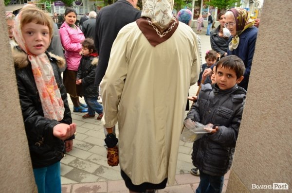 У Луцьку святять паску. ФОТО