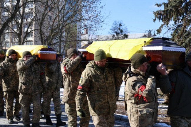 Лучани провели в останню дорогу двох Героїв Романа Конделя та Віталія Никитишина