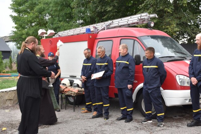 У Луцькій громаді ченці стали пожежниками