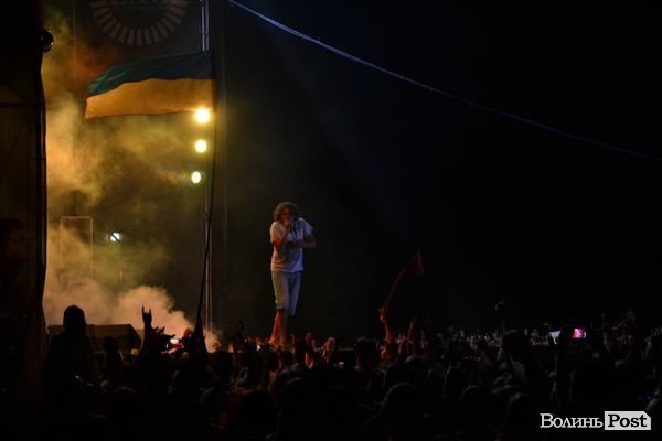 «Коломийка» про Путіна і ліричний флешмоб: «Скрябін» у Луцьку.ФОТО.ВІДЕО