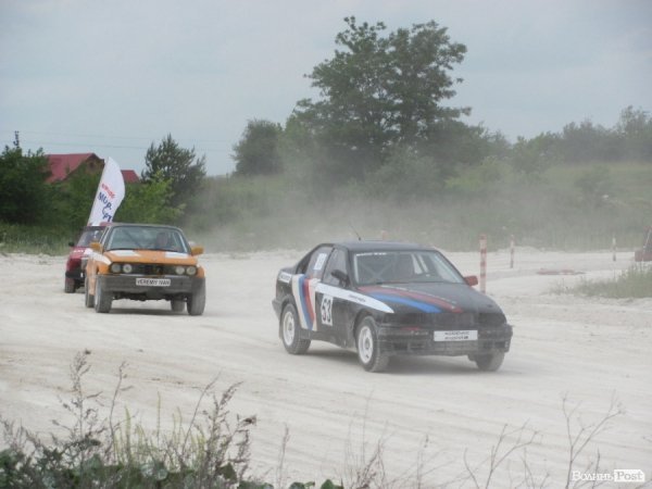 Під Луцьком змагалися автогонщики. ФОТО 