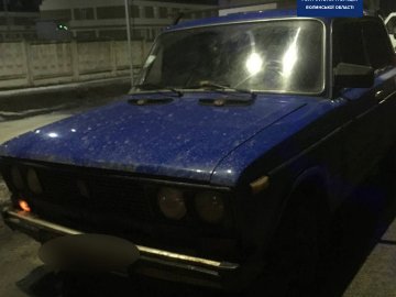 Пересів на пасажирське сидіння: у Луцьку п'яний водій хотів обдурити патрульних. ФОТО