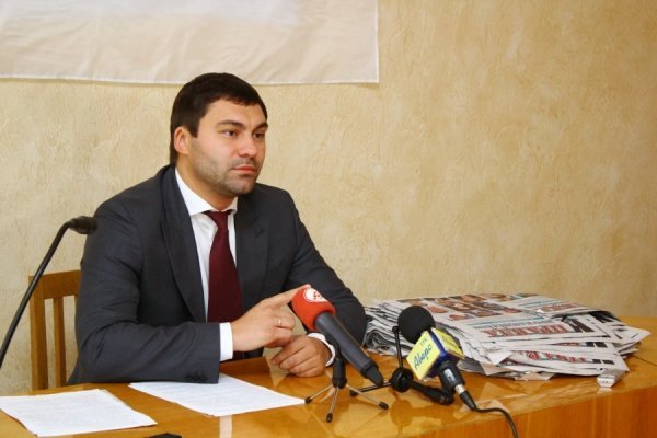 У Луцьку розповсюджують газету із «чорним» піаром про кандидатів у нардепи*