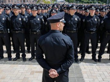 Поліцейські посилено працюватимуть 8-9 травня. ФОТО