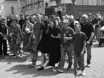 У Луцьку попрощалися із загиблим Героєм Романом Гошком