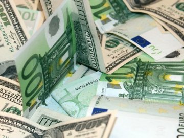 Курс валют у Луцьку на 20 жовтня: євро і долар дорожчають