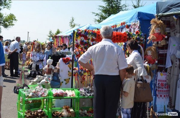Політика, молитва і шашлик: під Берестечком вшановували річницю битви. ФОТО