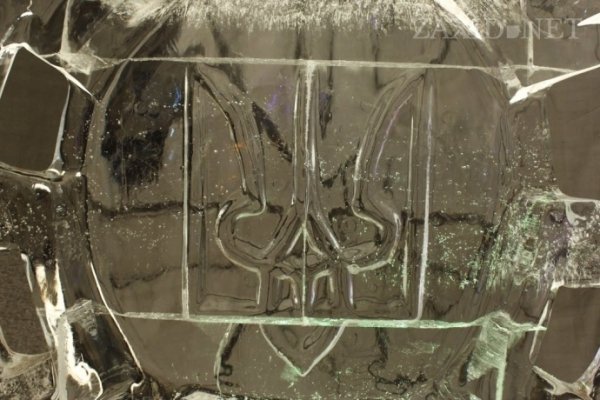 Майстер з Луцька створив льодову скульптуру. ФОТО