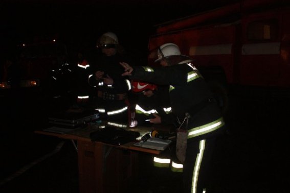 Фото з місця авіакатастрофи у Донецьку: літак розвалився на шматки 