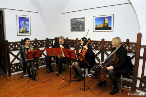 Шлюб за добу: в Луцьку одружилися вже чотири пари