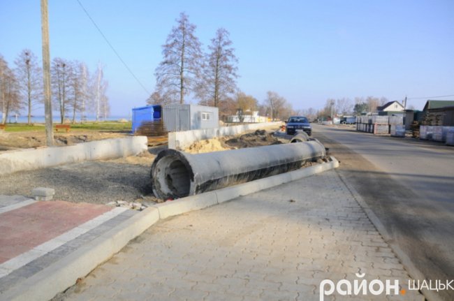 Як на Світязі «реанімують» набережну. ФОТО