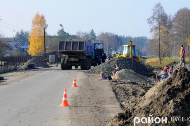 Як на Світязі «реанімують» набережну. ФОТО
