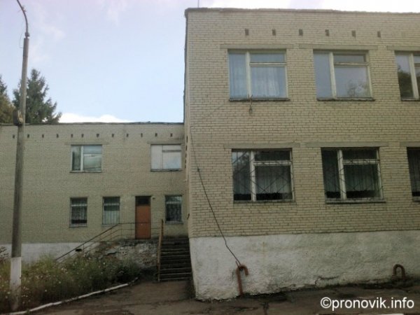 Освітній заклад на Волині «живе» в занедбаному дитсадку. ФОТО