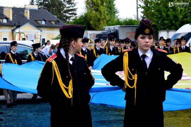 У Луцьку відбулась хода із вишитими рушниками. ФОТО