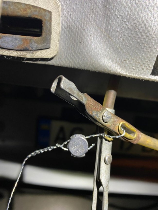 Через «Ягодин» намагалися провезти телефони та телевізори відомих компаній. ФОТО