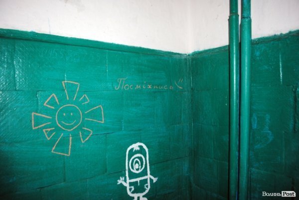 Студентський ревізор: жалюзі з шпалер та «тушкований голуб» в гуртожитку №3