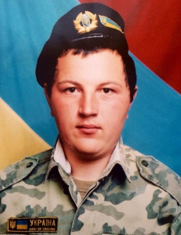 Волинського бійця, що зник під Іловайськом, мати розшукує уже цілий рік. ФОТО